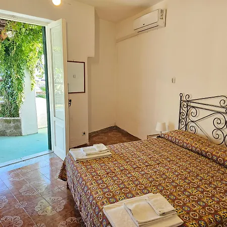 Paco Mare Apartment *